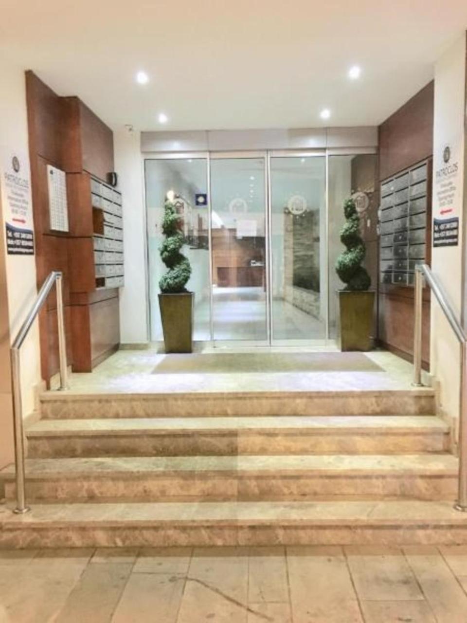 Ithaki Phinikoudes Apartment No. 105 Ларнака Экстерьер фото